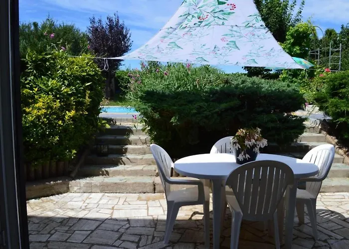 Halte Quelque Part Lägenhet